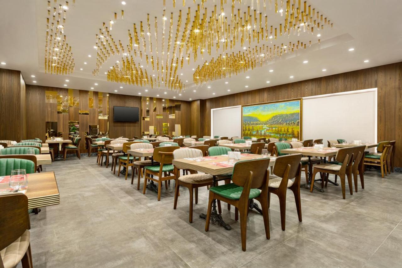 Ramada By Wyndham Istanbul Umraniye Hotel Eksteriør billede