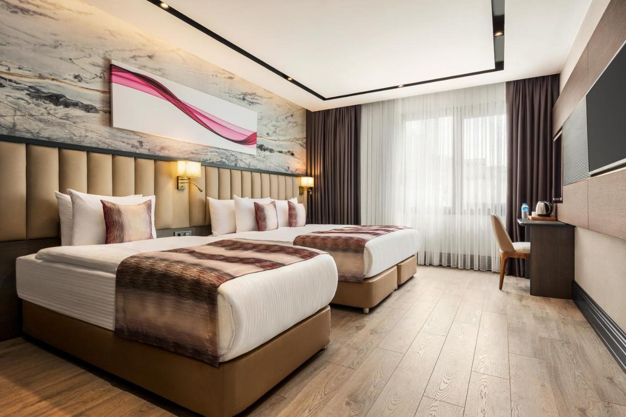 Ramada By Wyndham Istanbul Umraniye Hotel Eksteriør billede
