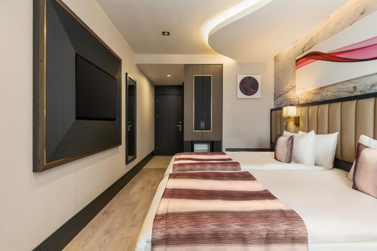 Ramada By Wyndham Istanbul Umraniye Hotel Eksteriør billede