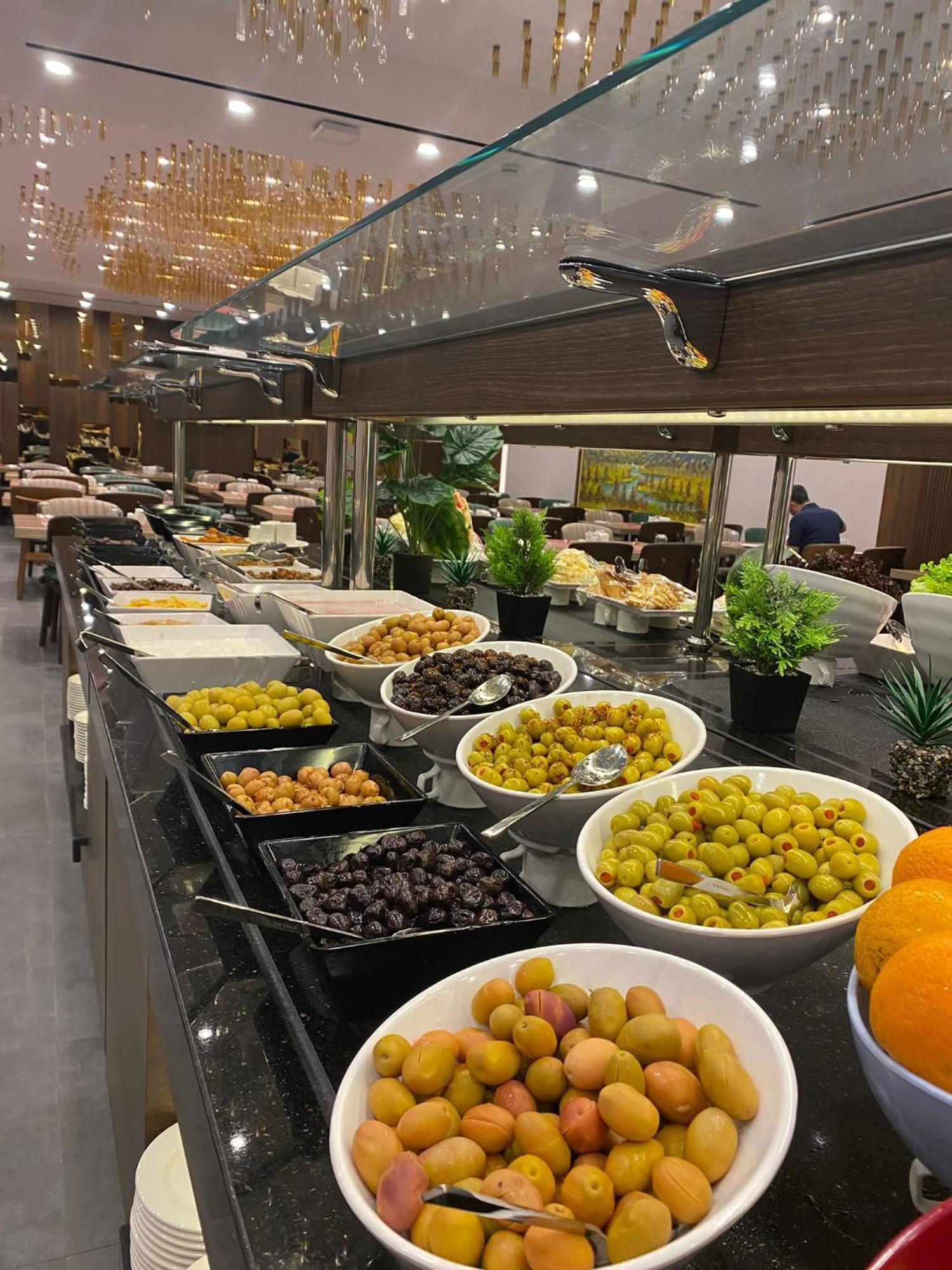 Ramada By Wyndham Istanbul Umraniye Hotel Eksteriør billede