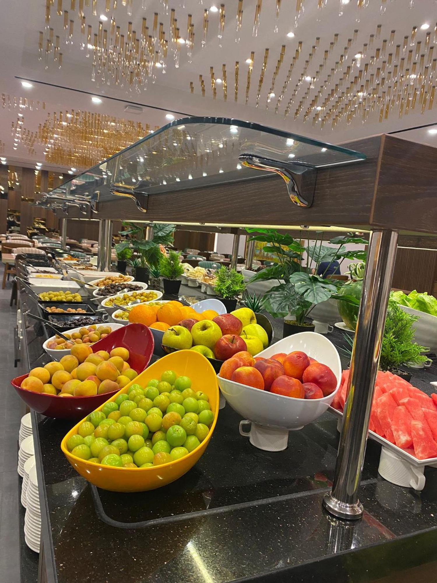 Ramada By Wyndham Istanbul Umraniye Hotel Eksteriør billede